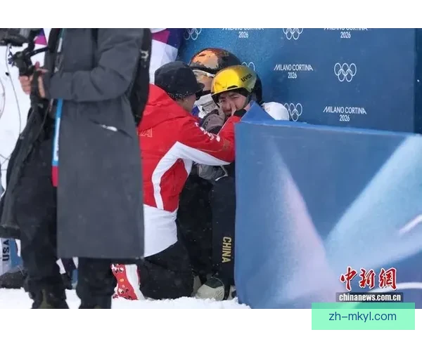 冬奥中国队空中技巧混团摘铜牌